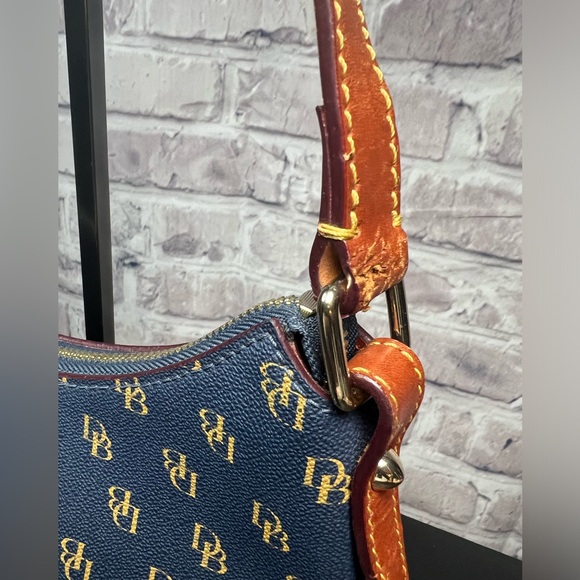 Project Bag Dooney & Bourke Navy and Yellow Shoulder Bag - Picture 5 of 16